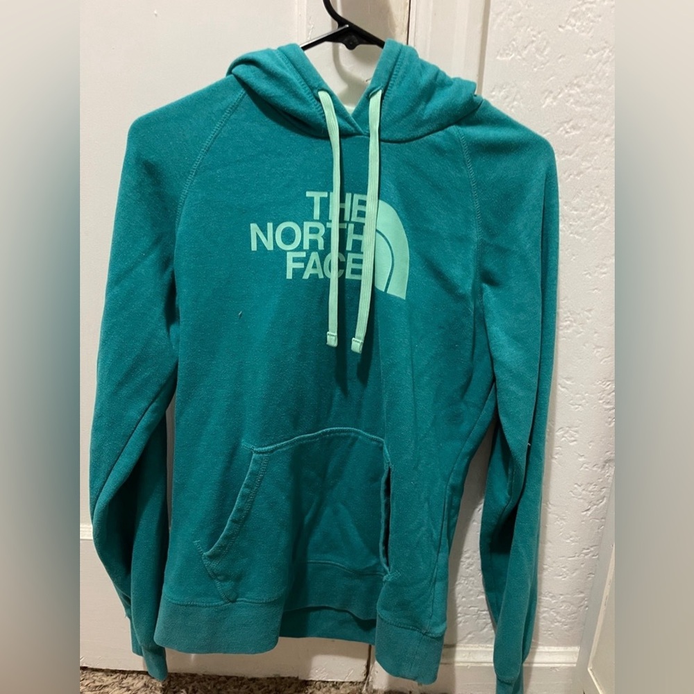 Women’s North Face Hoodie